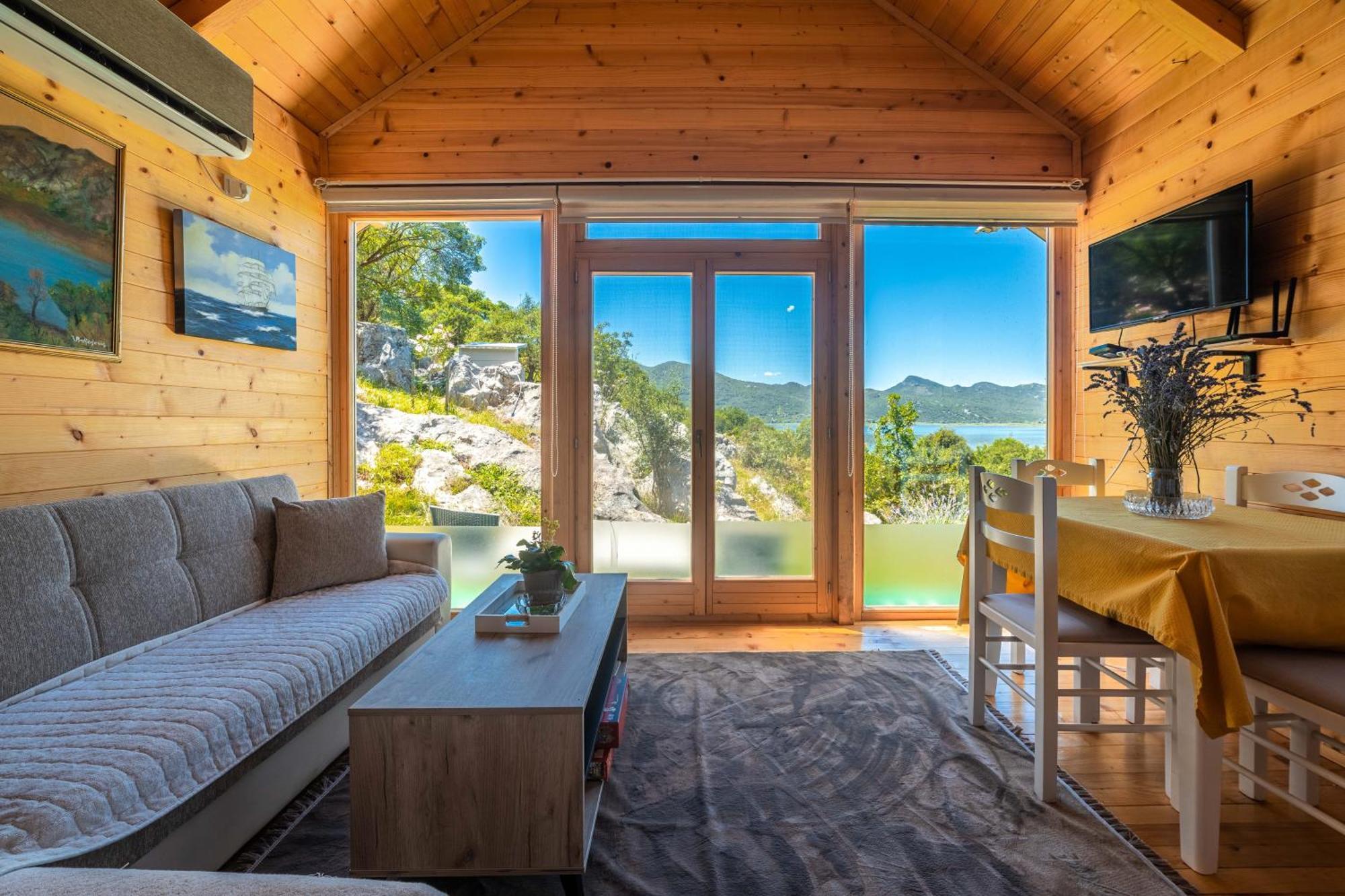Boljesestre Lake Retreat Golubovci 외부 사진
